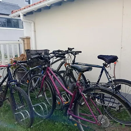 Floria Semesterbostad