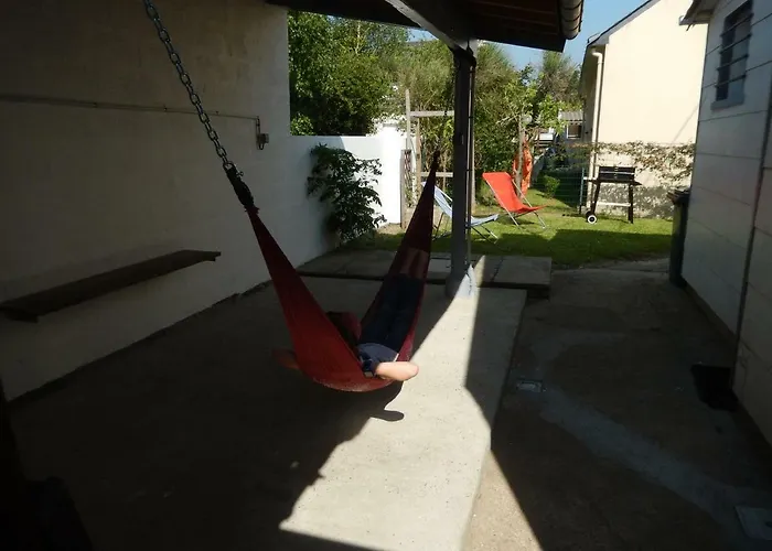 Floria Semesterbostad *