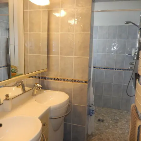 בית נופש Floria *